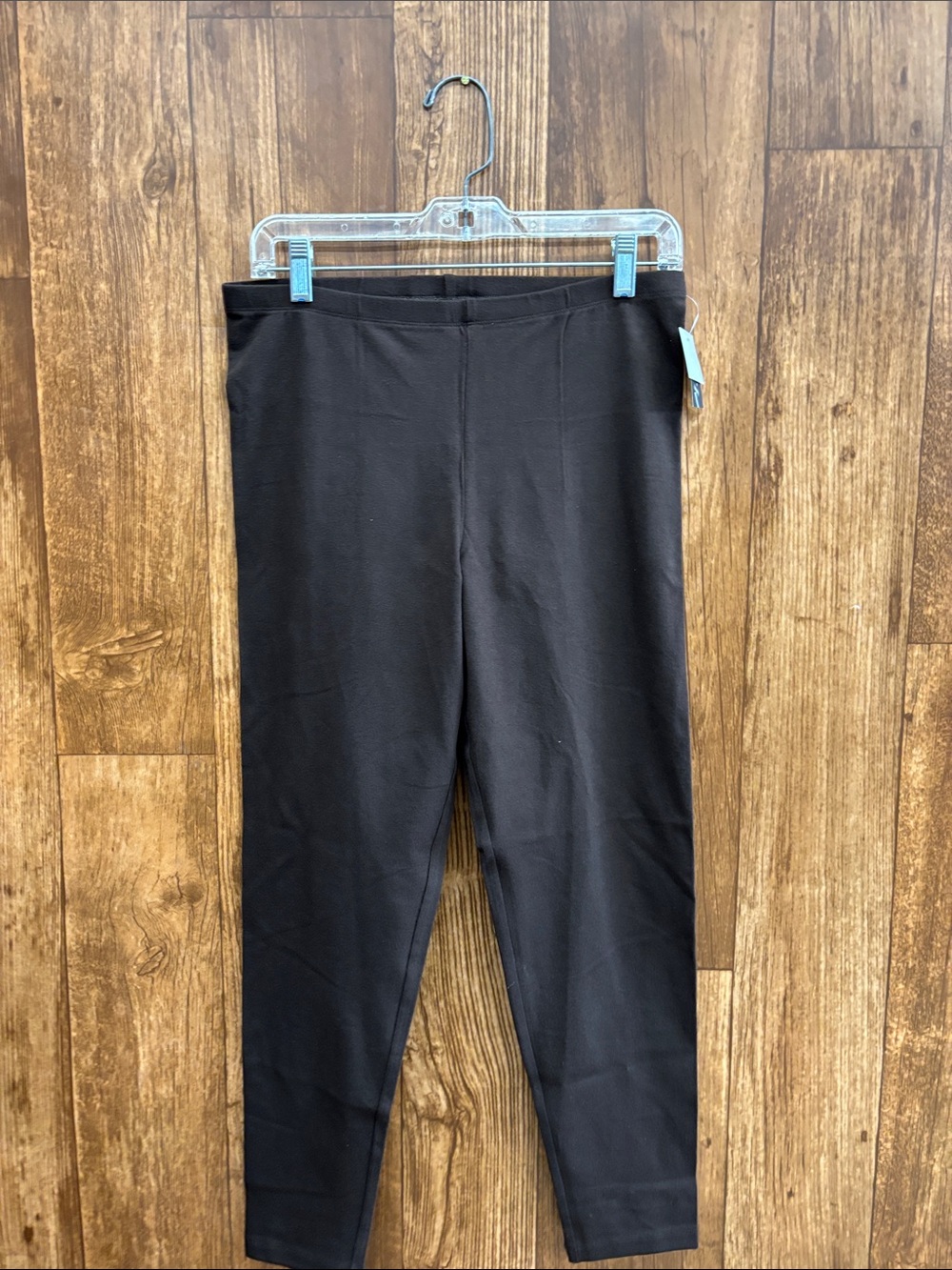 New with tags Simply Vera Vera Wang Brown Girls' Stretch Leggings